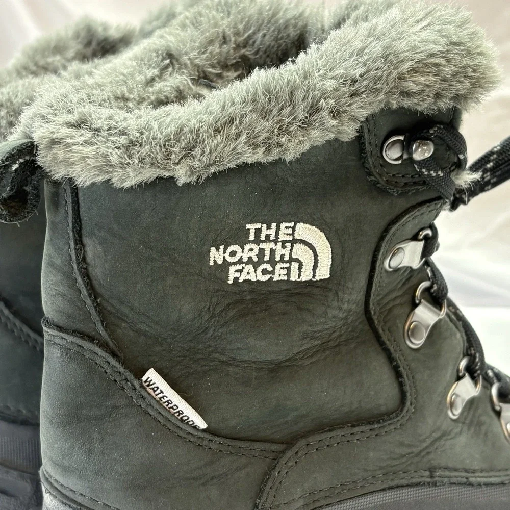 The North Face Chilkat Waterproof Duck Boots Women's 8.5‎ LaceUp Snow PrimaLoft